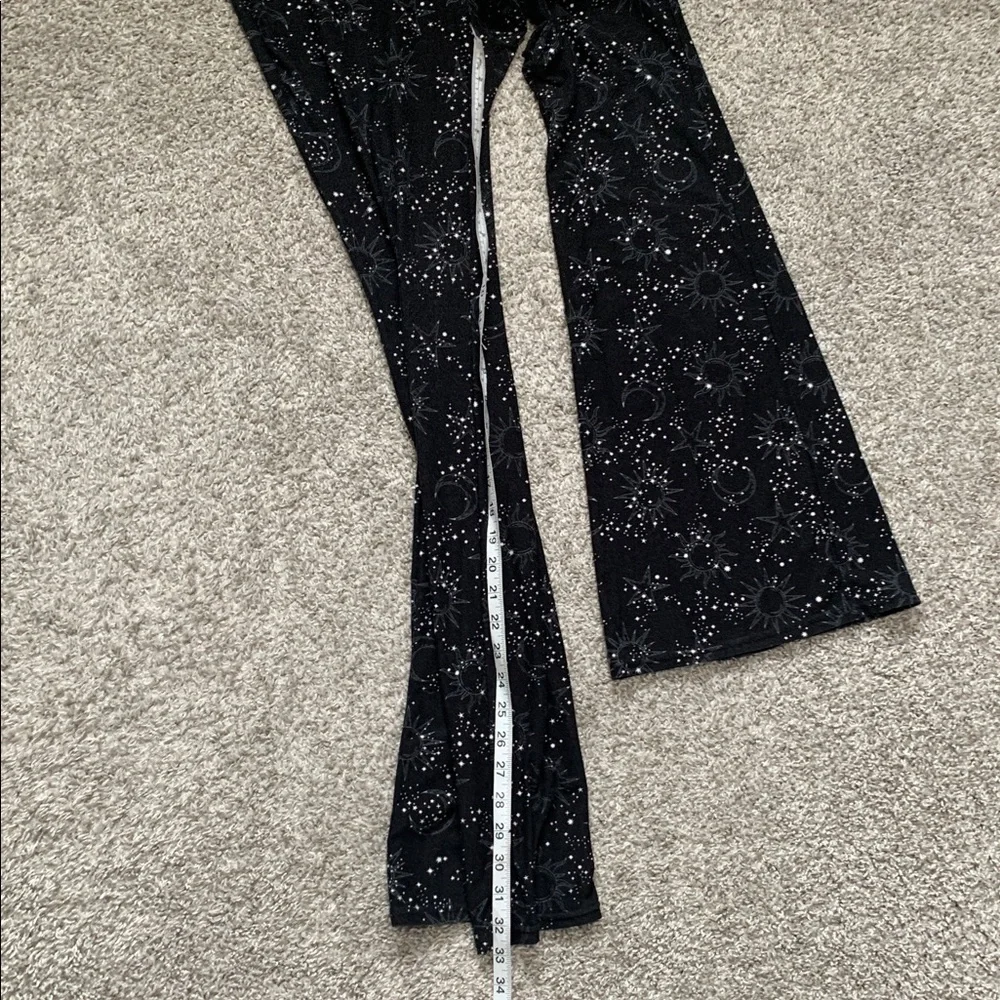 No Boundaries Boho Celestial Moon Star Print Flare Leggings Size Large